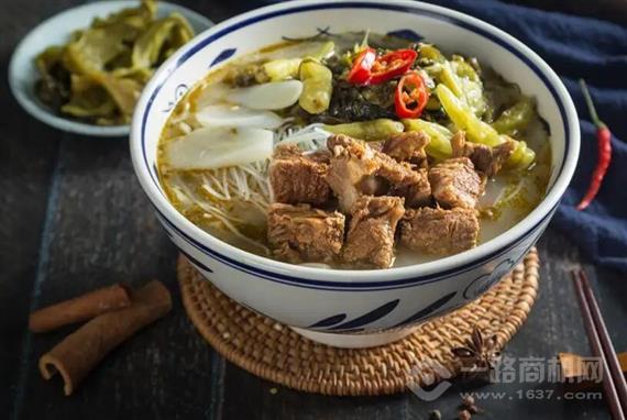 壹酸壹辣酸菜牛肉粉