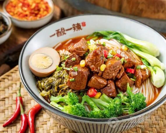 壹酸壹辣酸菜牛肉粉