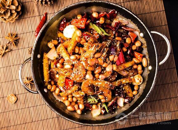 左四吹麻辣香锅