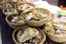蚝魁竹笼蒸生蚝