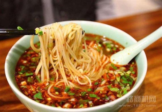 红斗笠重庆小面