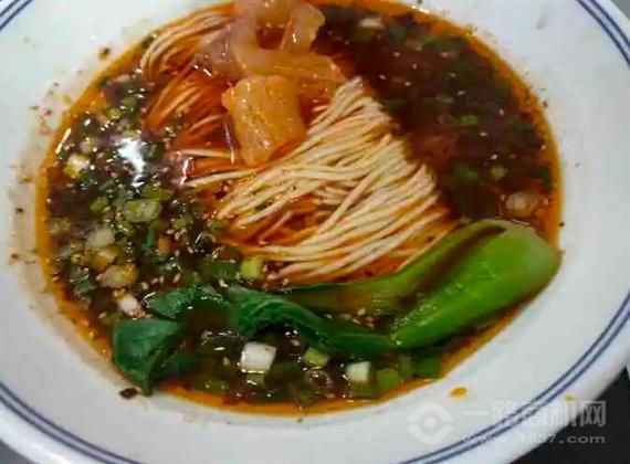 旺小生重庆小面