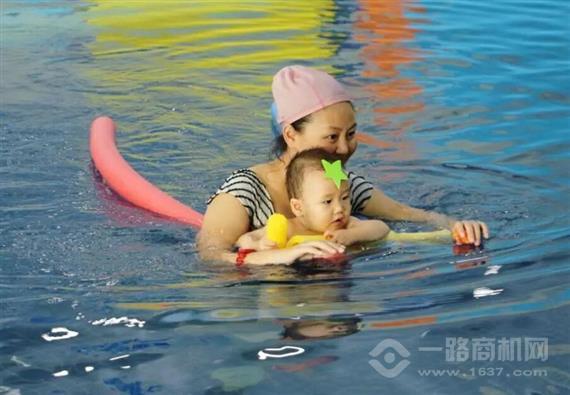 爱潜贝贝亲子游泳