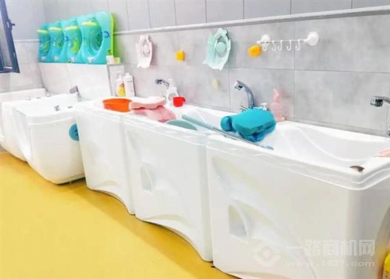 恩贝乐婴幼儿游泳馆