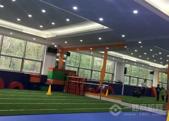 星万青少儿运动馆