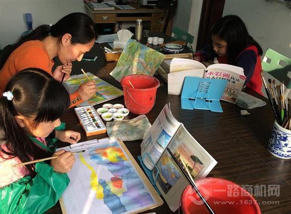 萌太熊少儿美术