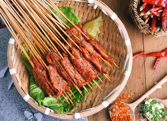 小春风扒炉串串香