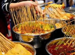 小春風扒爐串串香