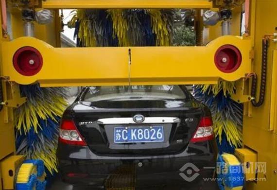 万喜德全自动洗车机