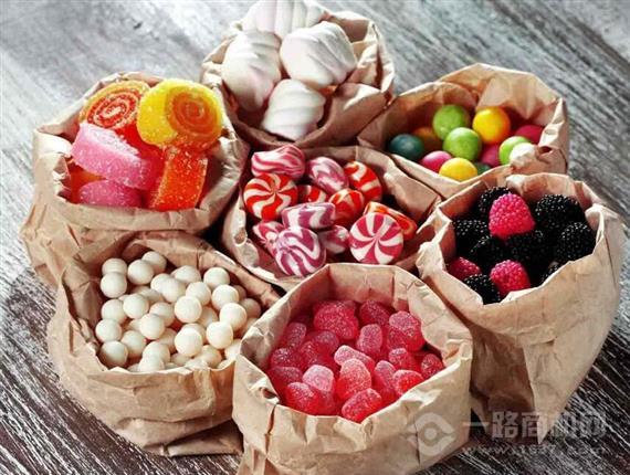 班花零食折扣店