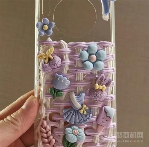 丽彩飞扬手机饰品