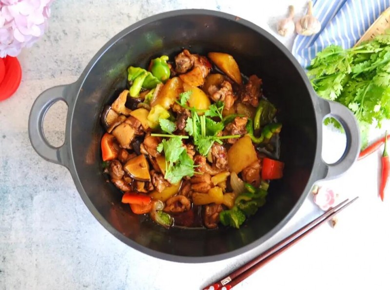 口齿留香鸡公煲 口齿留香鸡公煲