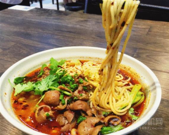 一碗红重庆小面