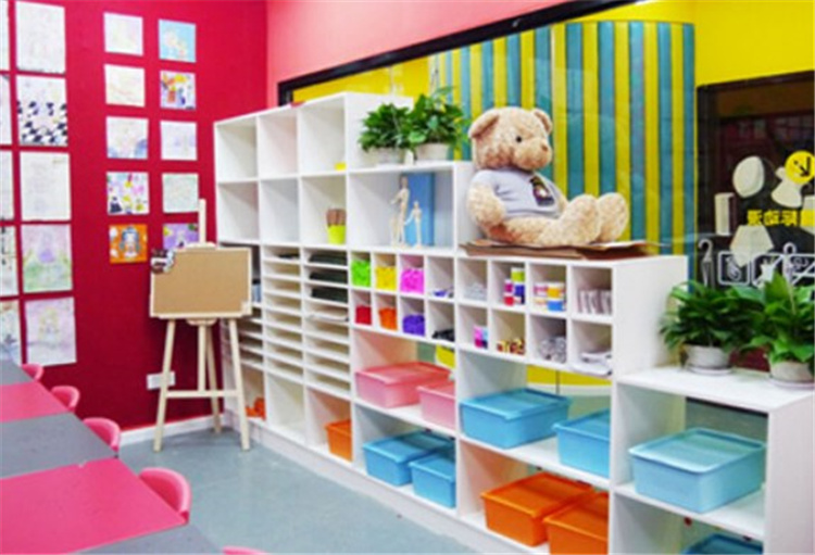 嗨媽寶貝托育加盟