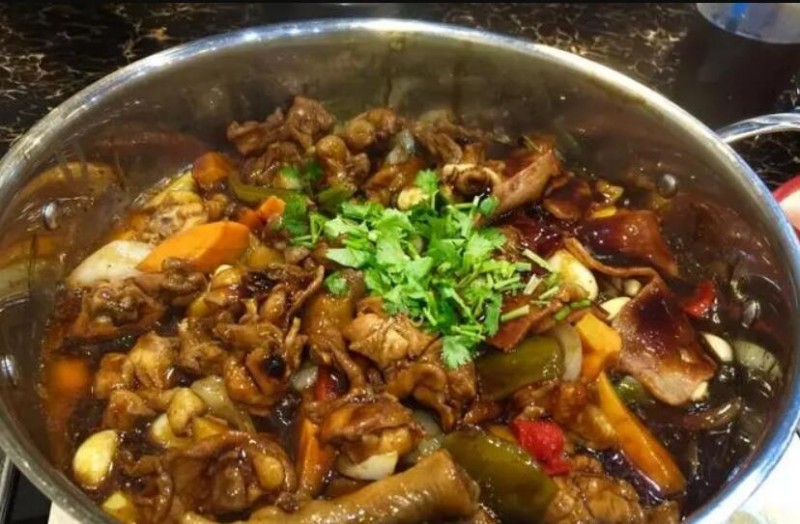 燜上癮三汁燜鍋加盟