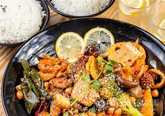 鲜锅坊麻辣香锅