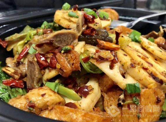 鲜锅坊麻辣香锅