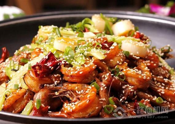 椒锅锅麻辣香锅