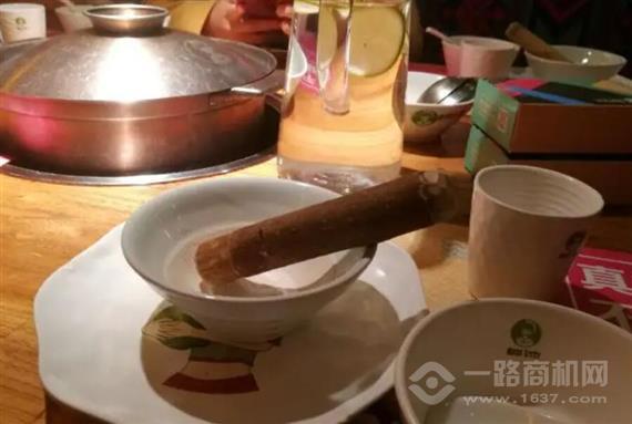 椰妹原生态椰子鸡