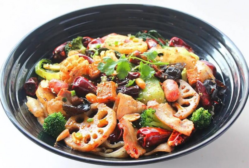 左四吹麻辣香锅加盟