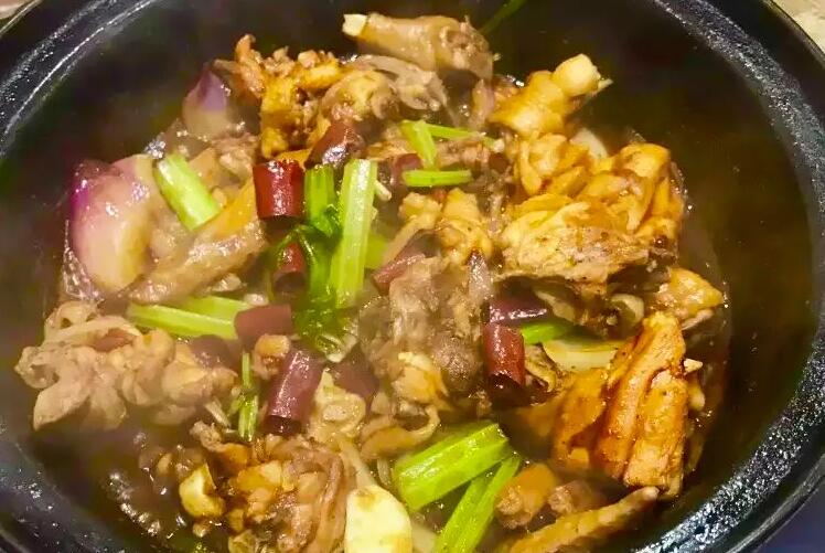 尚煲阁重庆鸡公煲 尚煲阁重庆鸡公煲