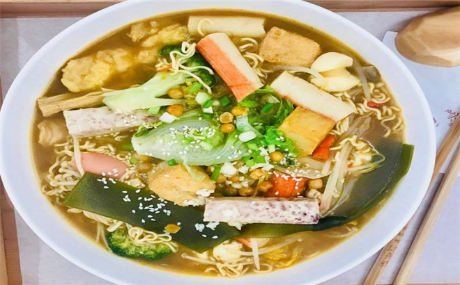 菜小青麻辣烫 菜小青麻辣烫