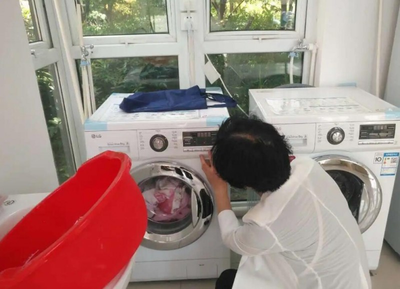 一家一洗衣坊 一家一洗衣坊