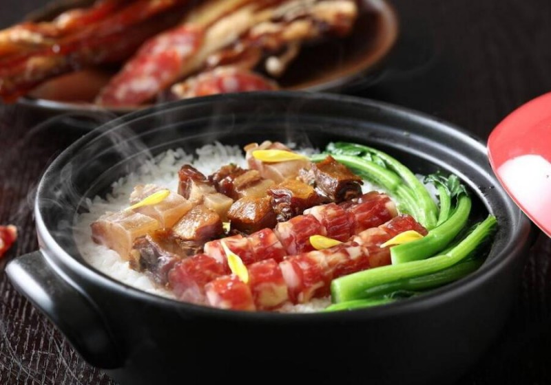 鮑香煲仔飯加盟