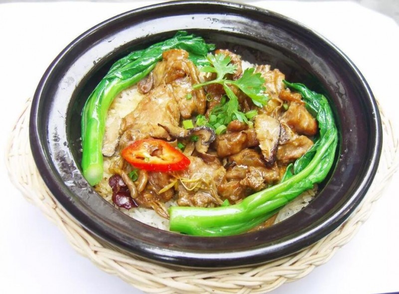 鮑香煲仔飯