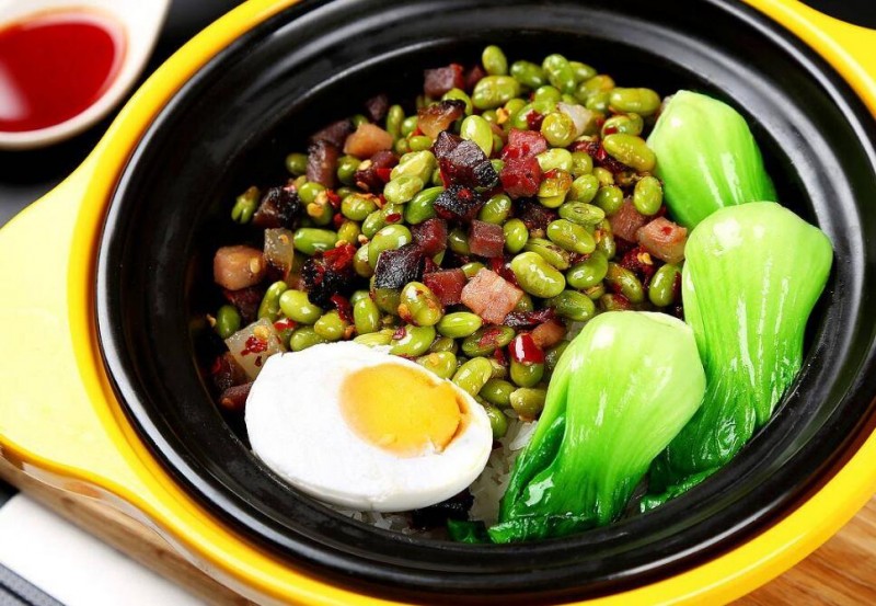 鮑香煲仔飯