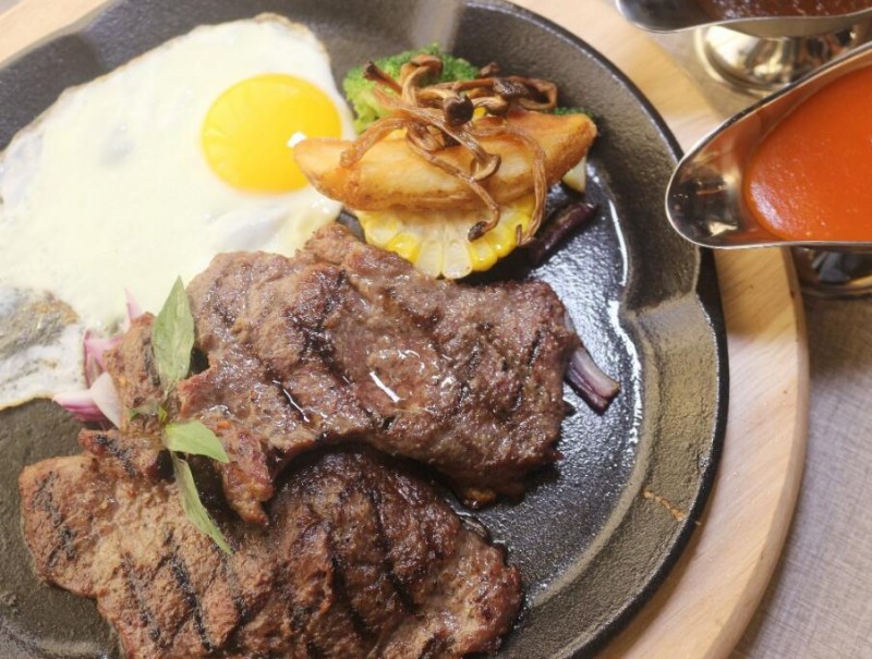 牛滋樂自助牛排加盟