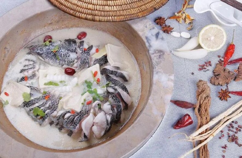 鲜境蒸汽石锅鱼加盟