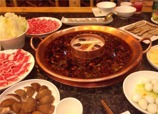 鮮火根老火鍋加盟