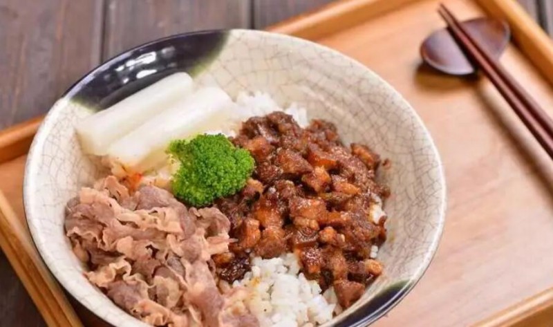 全优品双拼卤肉饭