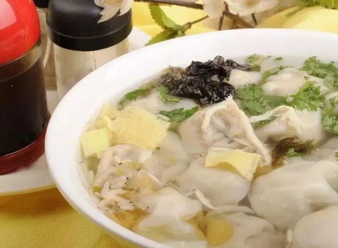 三鮮餛飩
