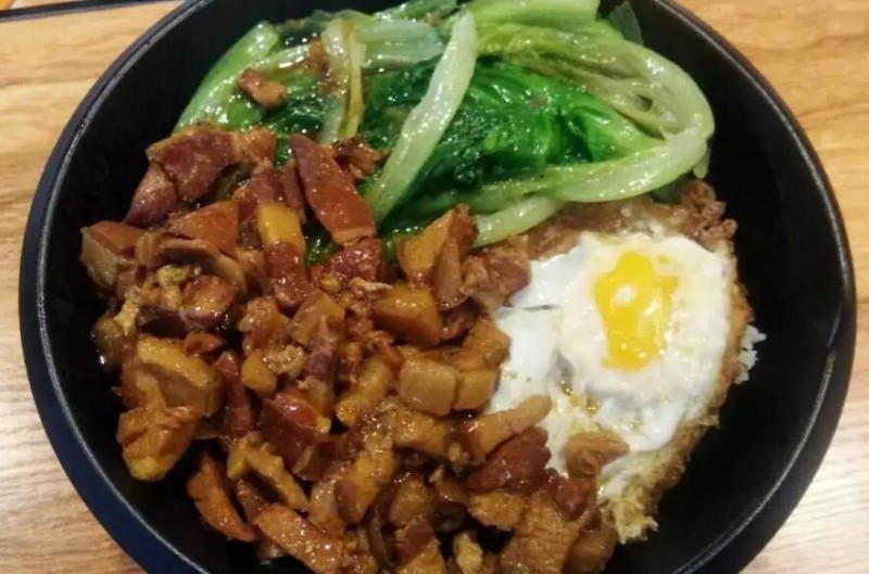 煲島記煲仔鹵肉飯 煲島記煲仔鹵肉飯