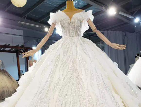 芸定制婚纱礼服定制