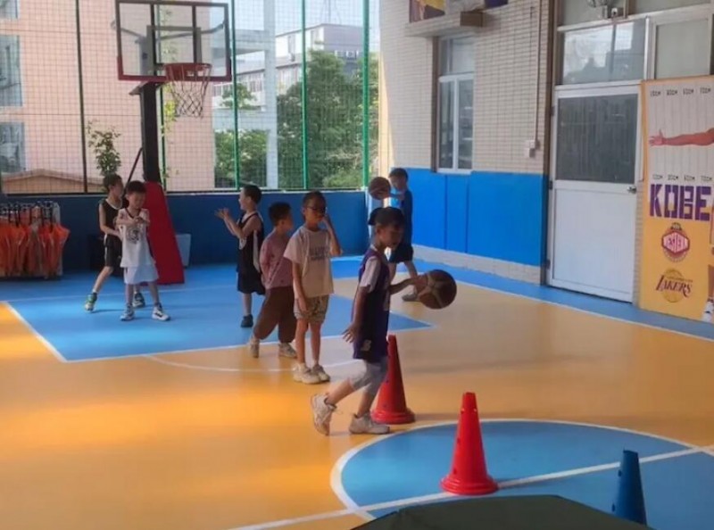 制霸星球少儿篮球馆