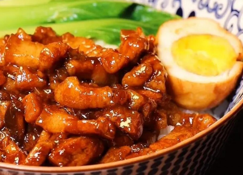 煲島記煲仔鹵肉飯