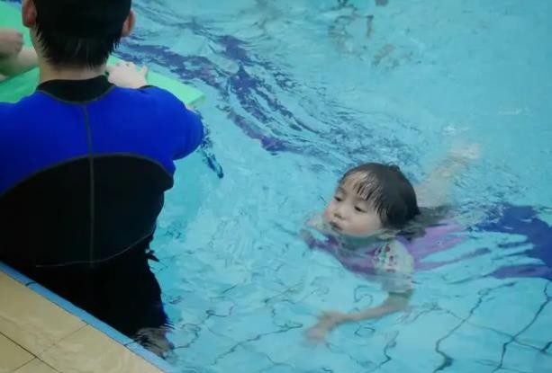 blueblue亲子游泳中心