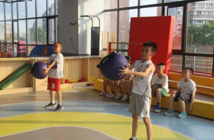 奥乐曼儿童体适能