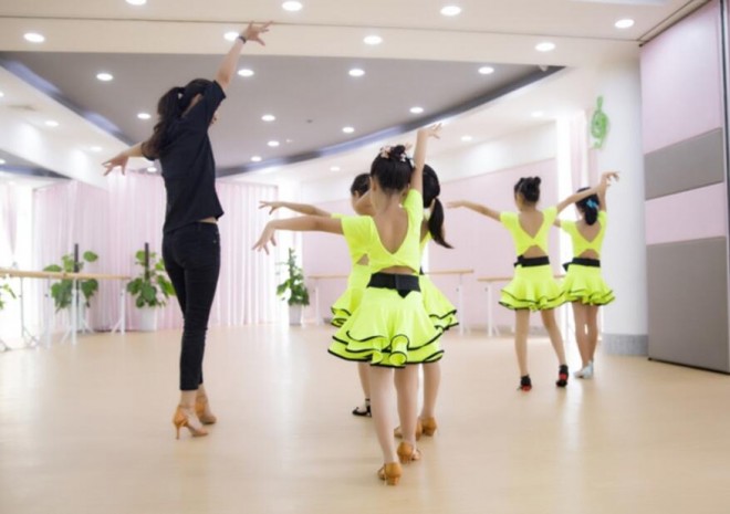艺梵国际舞蹈加盟