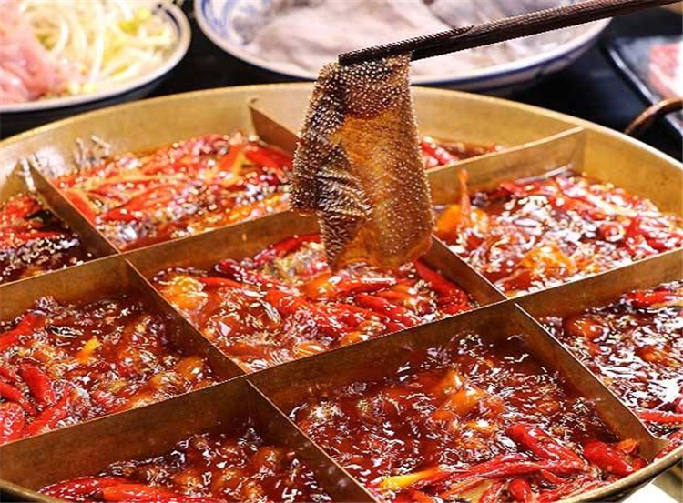 哈兒土火鍋加盟