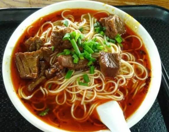 龙七爷翘脚牛肉面