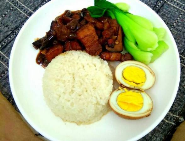 红猪卤肉饭