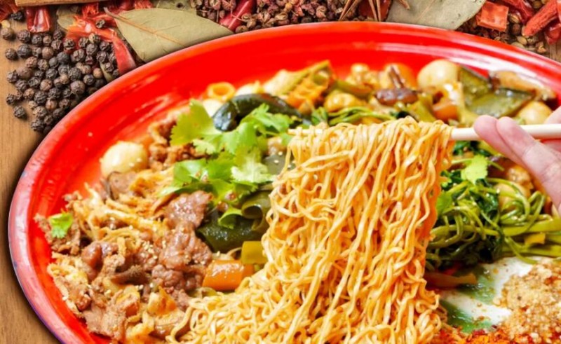 樂何何盤盤麻辣燙加盟