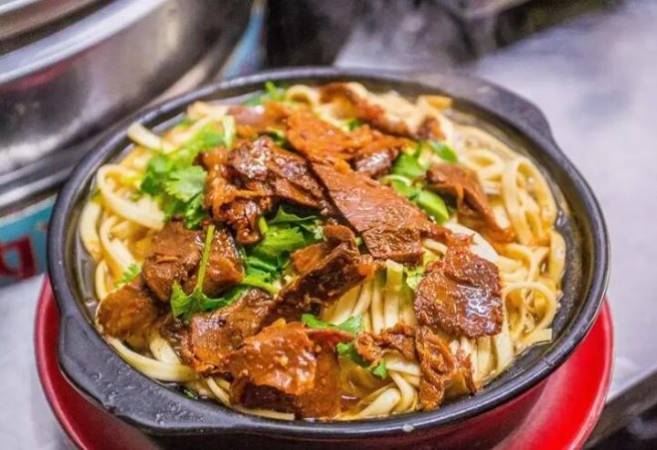 福妈妈砂锅牛肉面