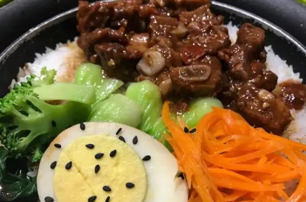 瓦煲記煲仔飯加盟