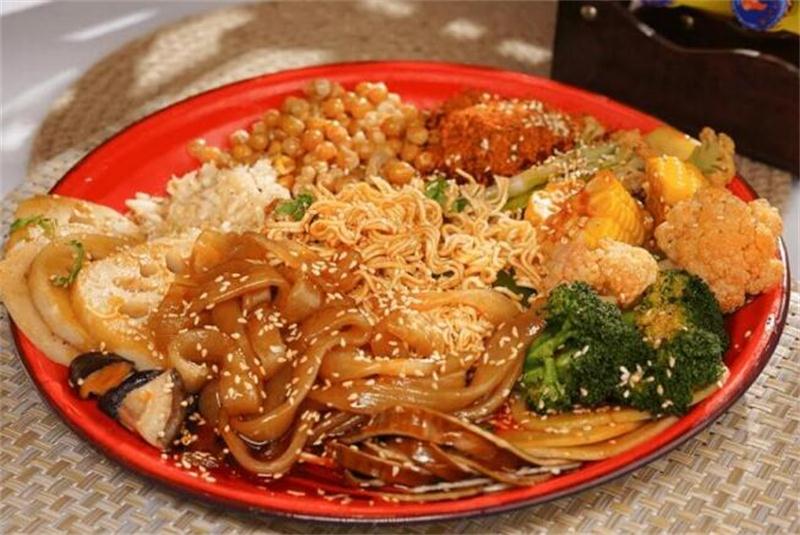 颜小蛮盘盘麻辣烫加盟