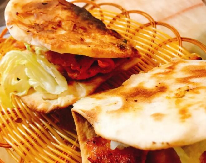 烧饼夹里脊 烧饼夹里脊